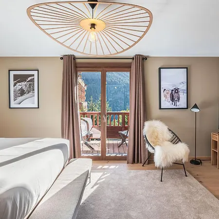 Chalet Mitoyen Exceptionnel A 1650, 4 En Suite, Animaux Admis
